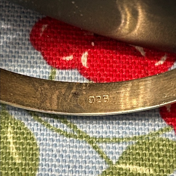 Vintage925 Silver Bangle Bracelet - Picture 4 of 11